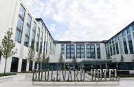 Boulevard Hotel